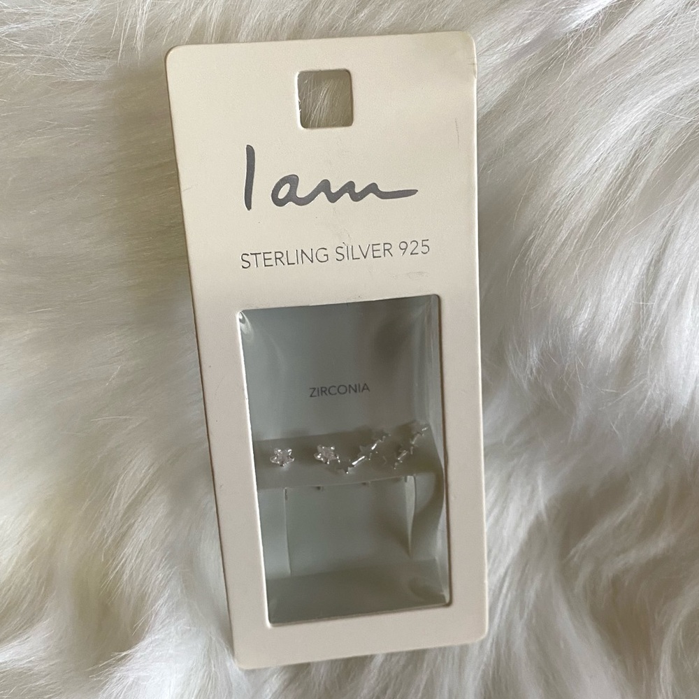 🎀I Am Sterling Silver 925 Zirconia Earrings🎀